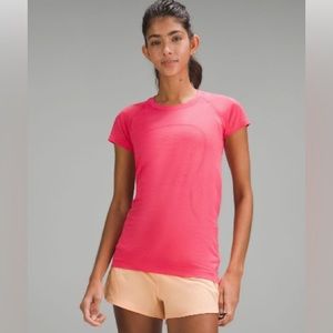 Lululemon Swiftly Tech short sleeve shirt 2.0 size 6 color Lipgloss